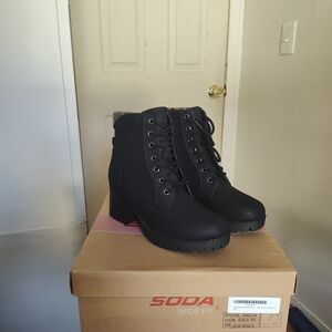 Soda Women's Black Ankle Boots (Wide Fit)